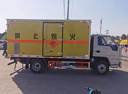浦北爆破器材运输车技术升级与安全合规新趋势